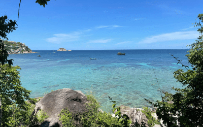 Meet Angela: A Journey through Thailand and Singapore with Teenagers
